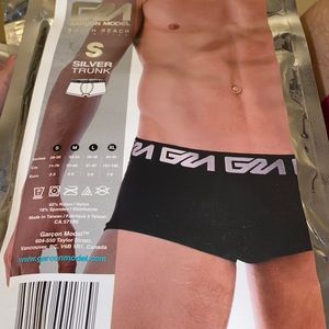 NWT Garçon Model Trunk